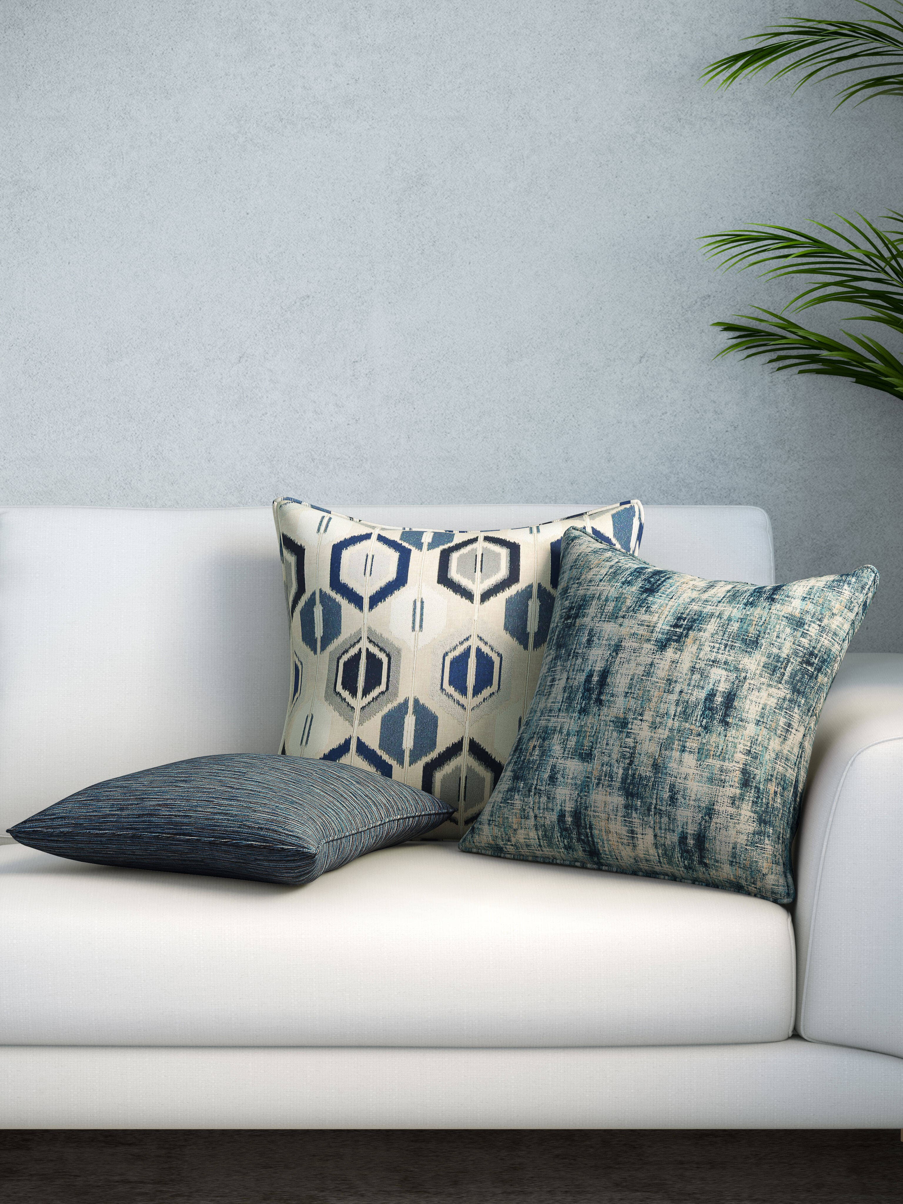 Modern Geometric Throw D'Decor Designer Cushions store Udaipur