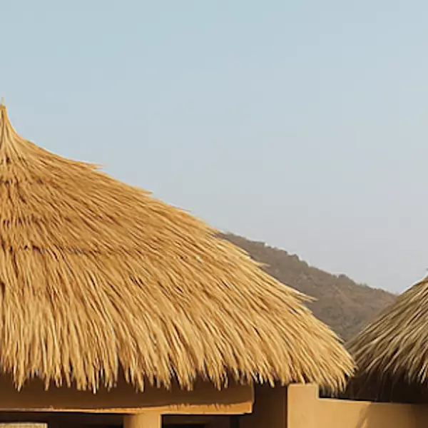 Thatch Roll - LaxRee Synthetic Thatch Products